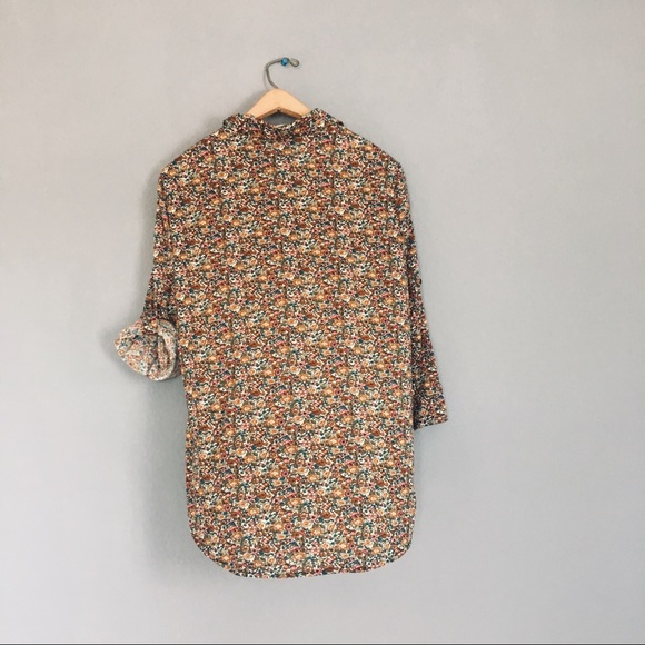 Eden & Olivia, floral button down - Picture 5 of 5